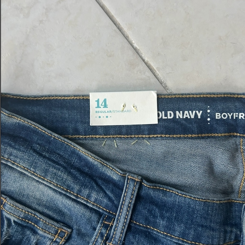 NEW Boyfriend jeans - Picture 3 of 6